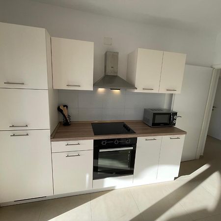 Apartmenthouse Ines วีร์ ภายนอก รูปภาพ