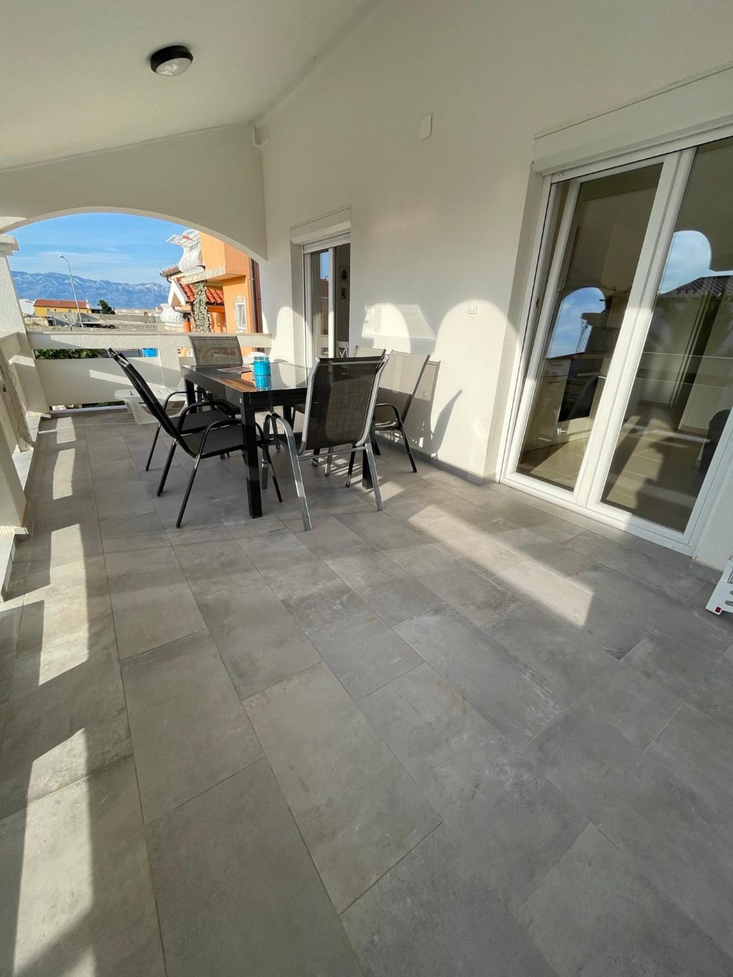 Apartmenthouse Ines วีร์ ภายนอก รูปภาพ