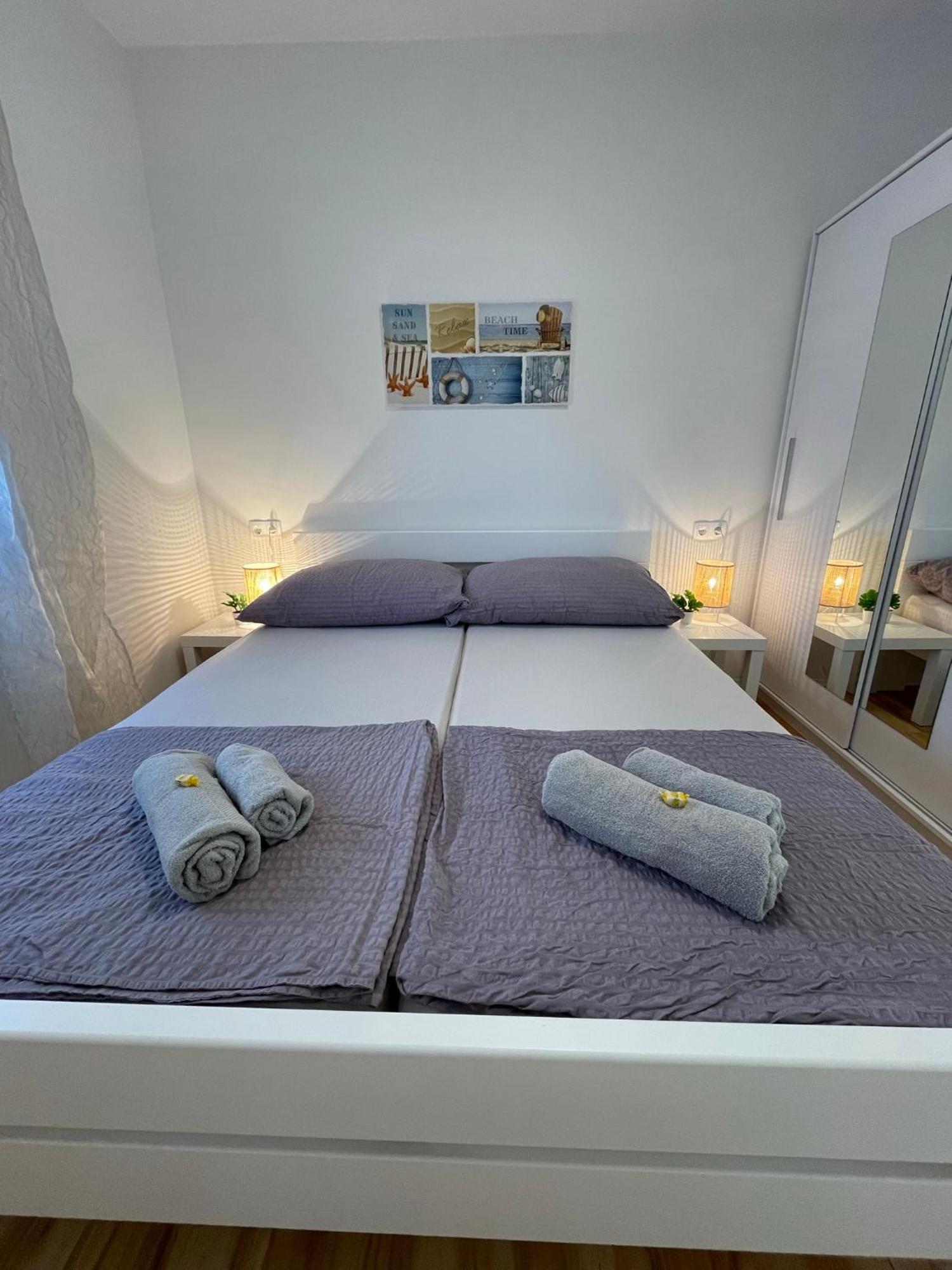 Apartmenthouse Ines วีร์ ภายนอก รูปภาพ